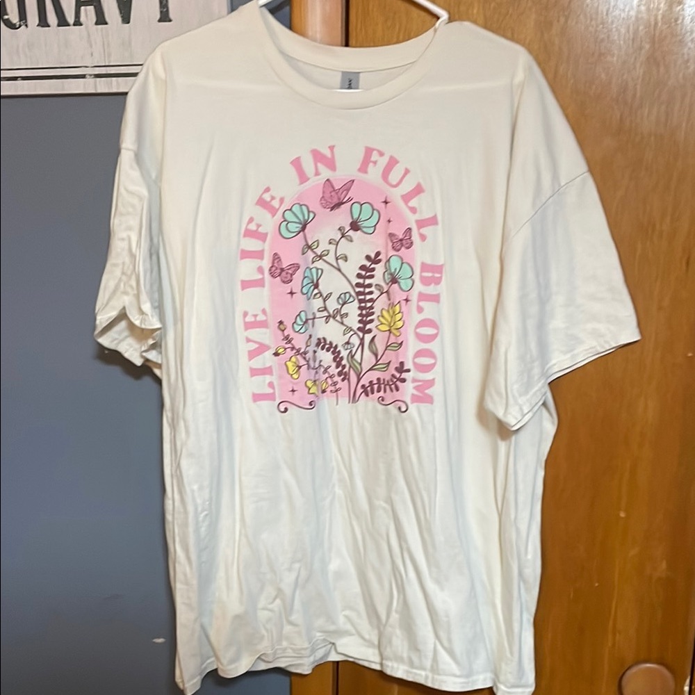 Cream Graphic Tee - Live Life in Full Bloom